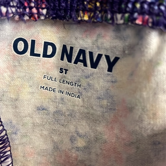 Size 5T, Old Navy, full length, floral leggings - Picture 2 of 3